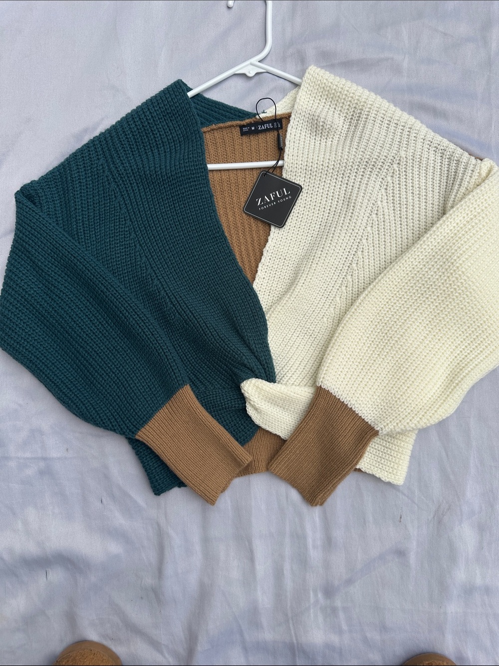 Zaful Teal, Cream & Tan Colorblock V-Neck Cropped Cardigan